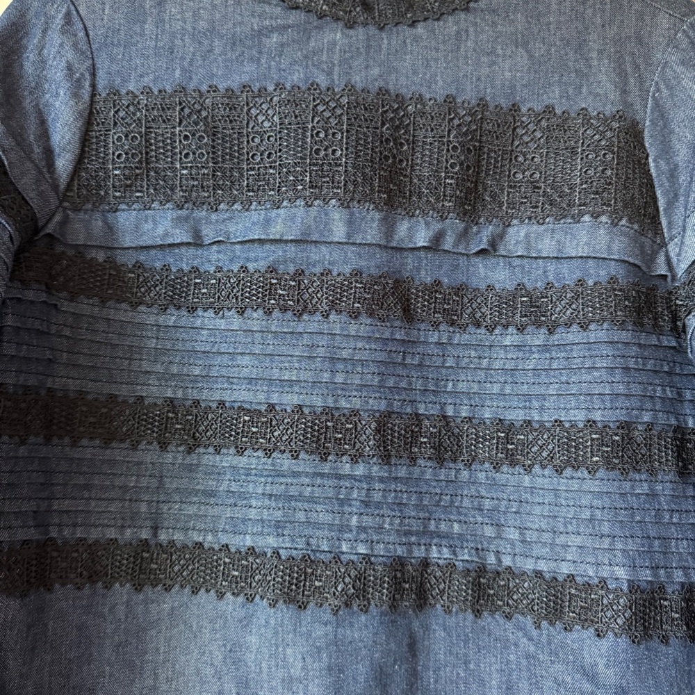 Banana Republic Blue Denim Lace Shift Puff Sleeve Dress - Picture 4 of 7